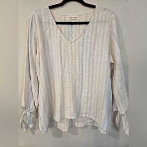 Cloth & Stone Pastel Striped Blouse With Metallic Threading. Pristine Condition.